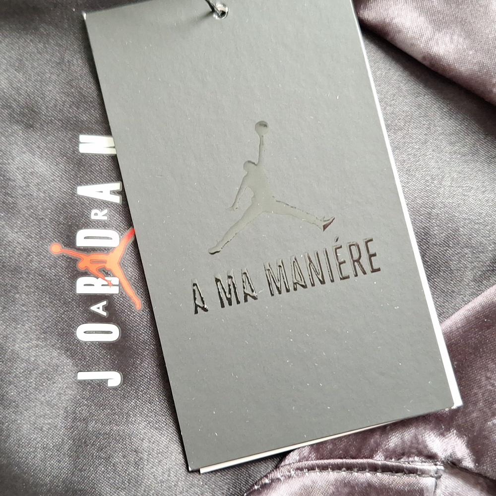 Jordan x A Ma Maniere AJ2  Top ShirtBlack and White Graphic Button-Up Shirt - Picture 7 of 7